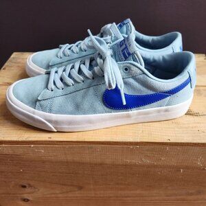 Nike SB Zoom Blazer Low Pro GT Blue DC7695-402 Men's Size 9 Sneaker Gently Used